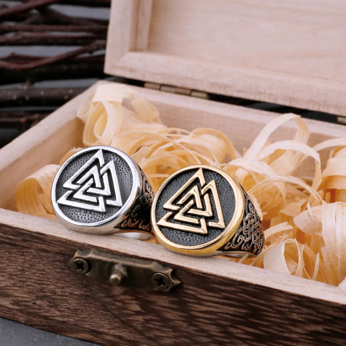 Viking Ring Valknut