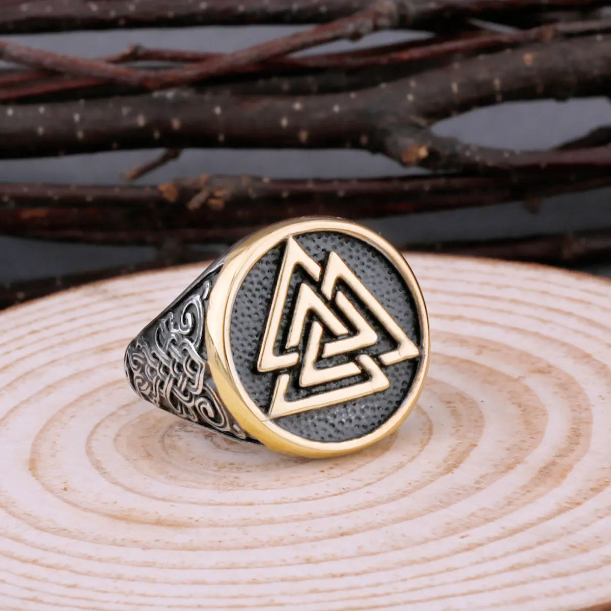 Viking Ring Valknut